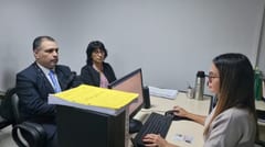 Exjueza procesada por “mafia de pagarés” recibe fianza de G. 200 millones