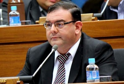 Diputado sufre “cáncer grado 3 de colon” y logra suspender inicio de juicio