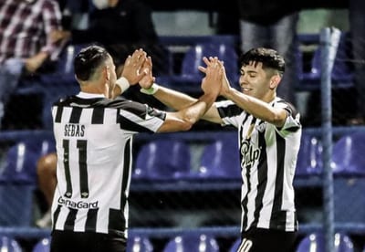 Libertad golea a domicilio a Sol de América