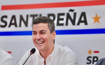 Peña niega intención de “privatizar” la salud pública