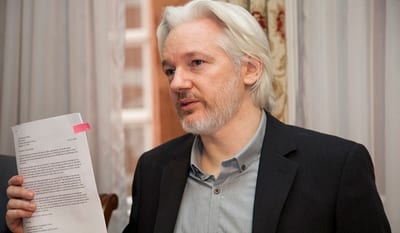 Assange se declara culpable en acuerdo con EE.UU.