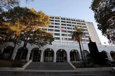 Funcionarios judiciales reclaman aumento y evalúan paro