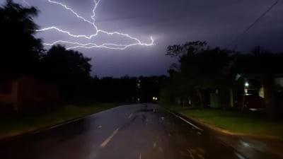 Meteorología alerta lluvias y tormentas este sábado