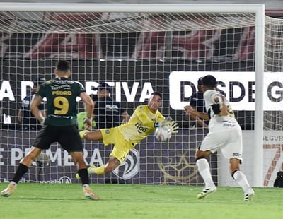 Roja, penal y VAR: Olimpia iguala con Rubio Ñu