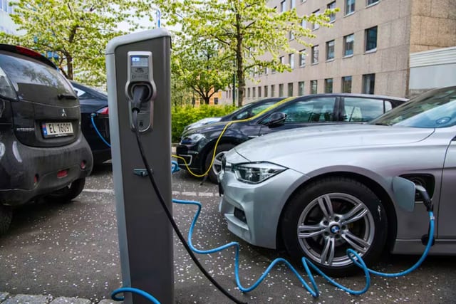 Importación de autos eléctricos creció 65,7% en el país