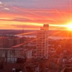 Ambiente caluroso y húmedo con posible ingreso de frente frío nocturno