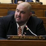 Diputado Jatar Fernández acusado de repartir agua de embotelladora invadida