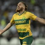 Isidro Pitta: De goleador en Brasil a estrella emergente de la albirroja