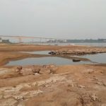 Pescadores amenazan con cerrar el río en protesta por bajante