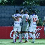 Nacional vence a Trinidense y se acerca al líder Olimpia