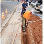 Renuevan cañerías en Cacique Lambaré antes del recapado