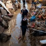 España aprueba plan de ayudas tras temporal devastador