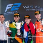 Joshua Duerksen conquista la Feature Race de F2 en Abu Dhabi