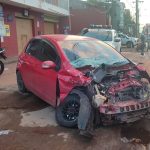 Choque por cruce de semáforo en rojo en Asunción