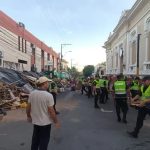 Policía desaloja campamento frente al Indert