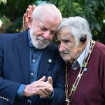 Lula condecora a Mujica con máxima distinción brasileña