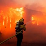 Incendio en Los Ángeles: 30.000 evacuados por el avance de las llamas