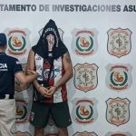 Detienen a hincha argentino por robo de celular en Asunción